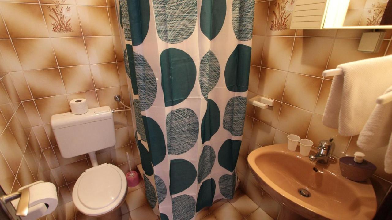 Room Jelka 3 Malinska Exteriör bild